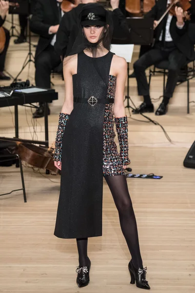 Look 69